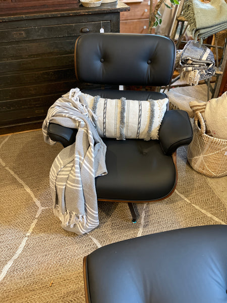 Mid-Century Modern Eames-Style Lounge Chair & Ottoman – Walnut & Black Leather Replica (Brand New)