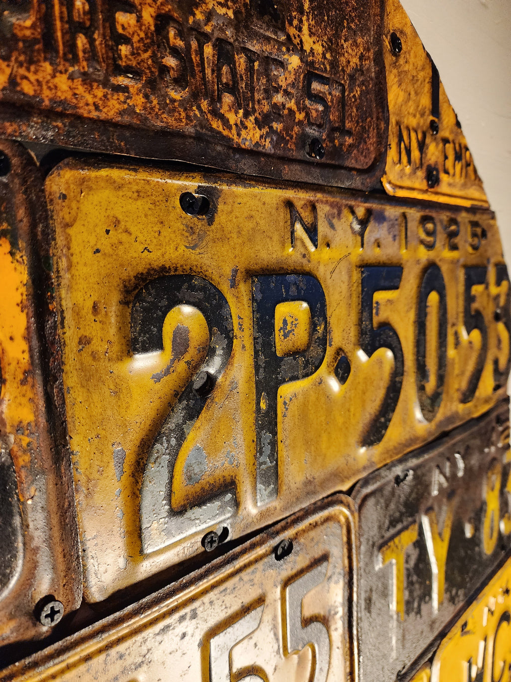 Vintage License Plate Bear Sculpture – by The Olde 1840