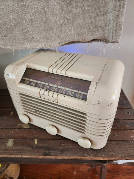Vintage 1930s RCA Victor Radio with NEW Bluetooth Speaker