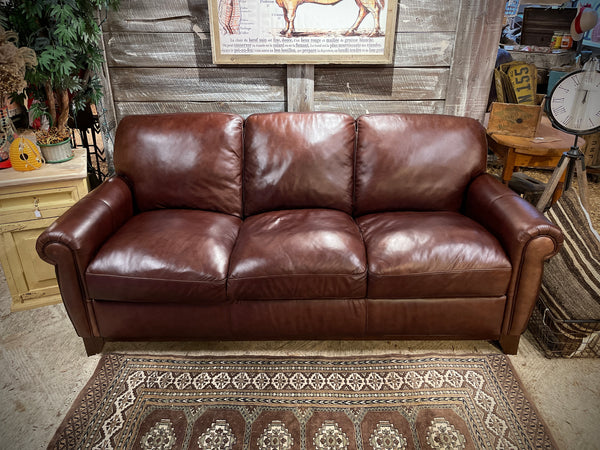 Rich Chestnut Leather Sofa – Timeless Comfort & Style