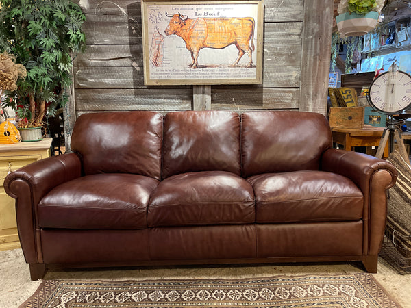 Rich Chestnut Leather Sofa – Timeless Comfort & Style