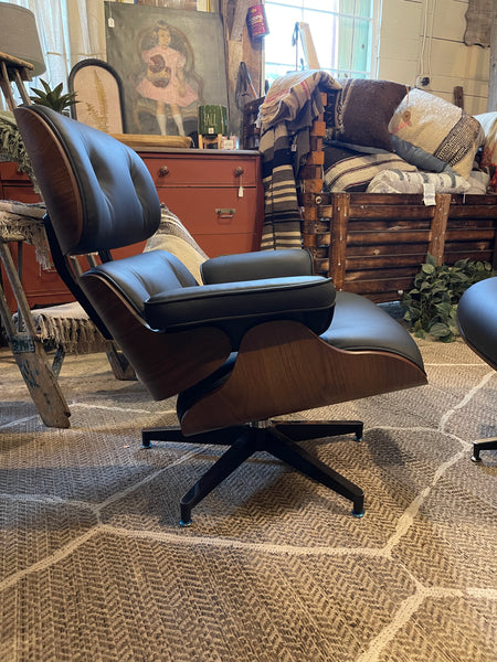 Mid-Century Modern Eames-Style Lounge Chair & Ottoman – Walnut & Black Leather Replica (Brand New)