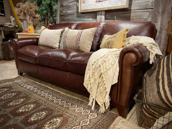 Rich Chestnut Leather Sofa – Timeless Comfort & Style