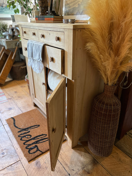 Natural Pine Farmhouse Dresser with Cabinet