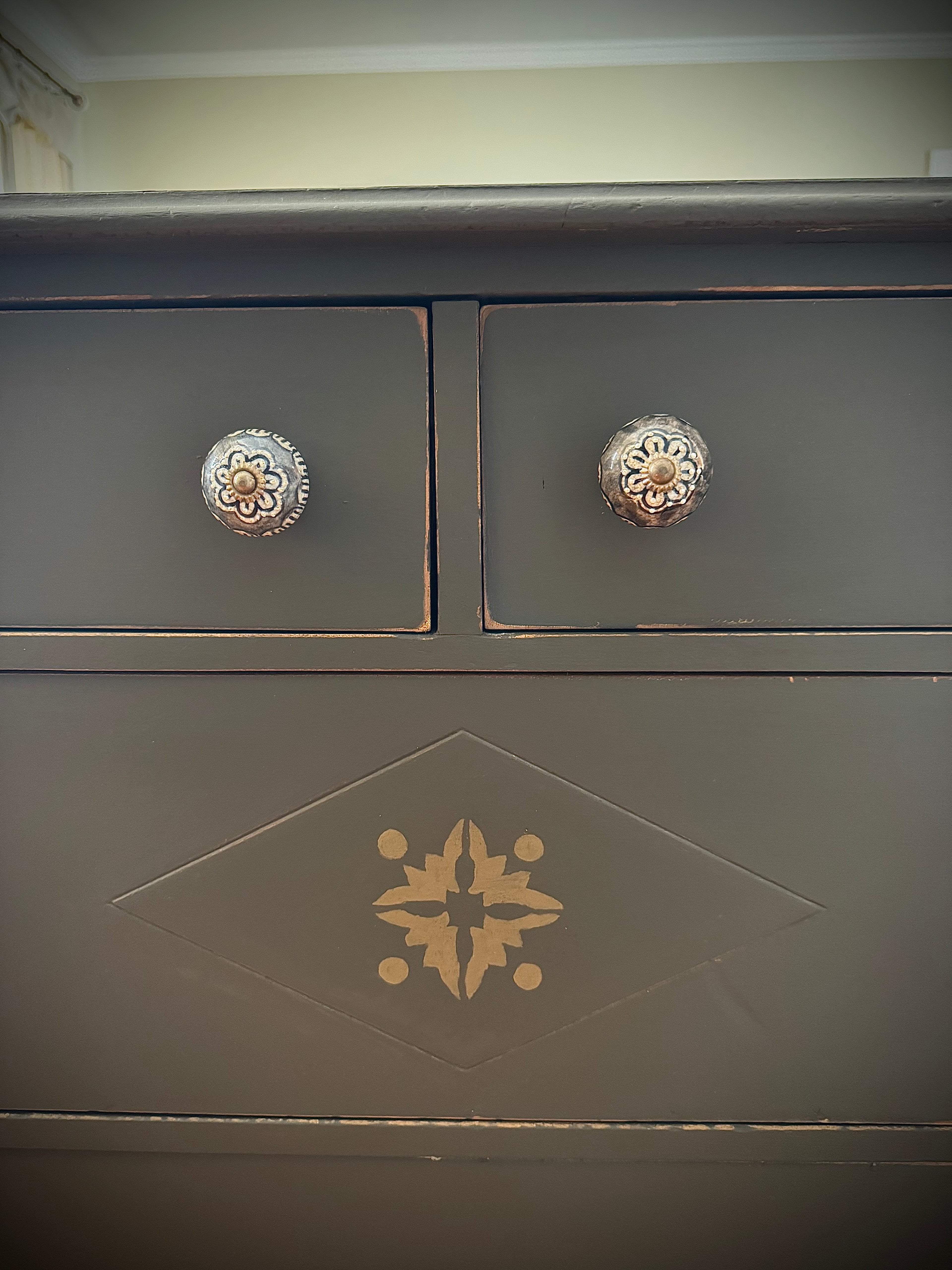 Vintage Sideboard Buffet Dresser