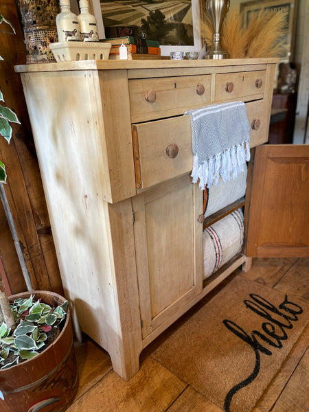 Natural Pine Farmhouse Dresser with Cabinet