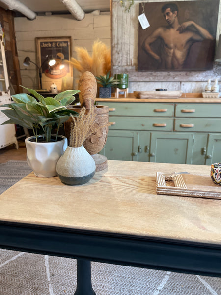 Accent Farmhouse Sofa/Entry Table