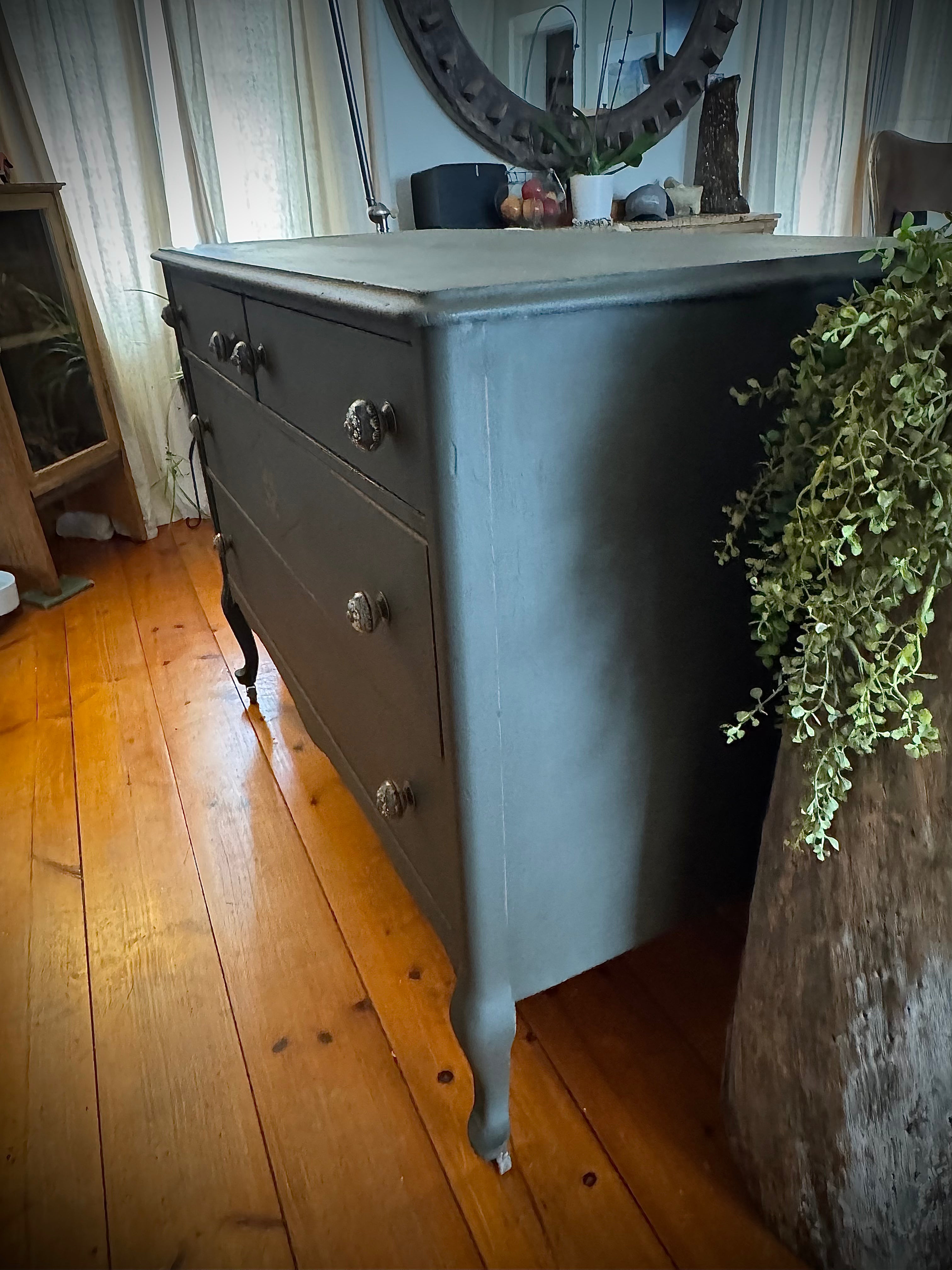 Vintage Sideboard Buffet Dresser
