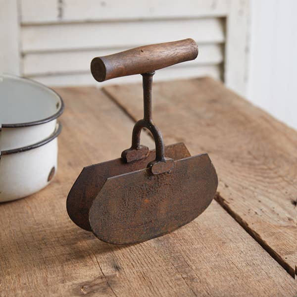 Primitive Metal Blade Food Chopper – Decor by The Olde 1840