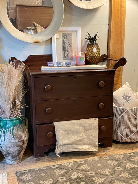 Early 1800s Pine Chest of Drawers with Original Patina – Antique Solid Wood Dresser