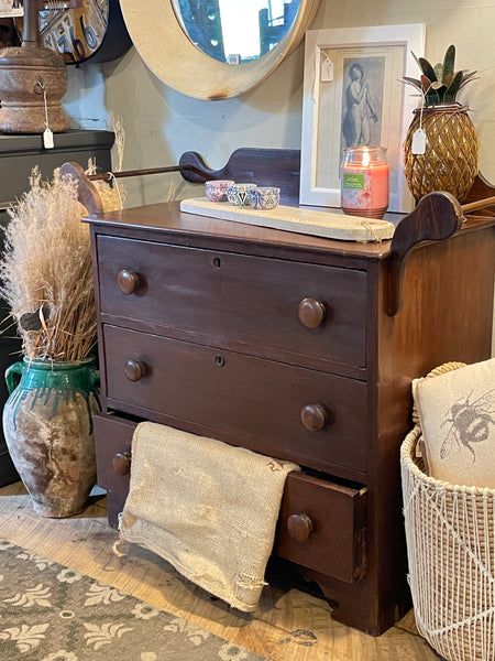 Early 1800s Pine Chest of Drawers with Original Patina – Antique Solid Wood Dresser