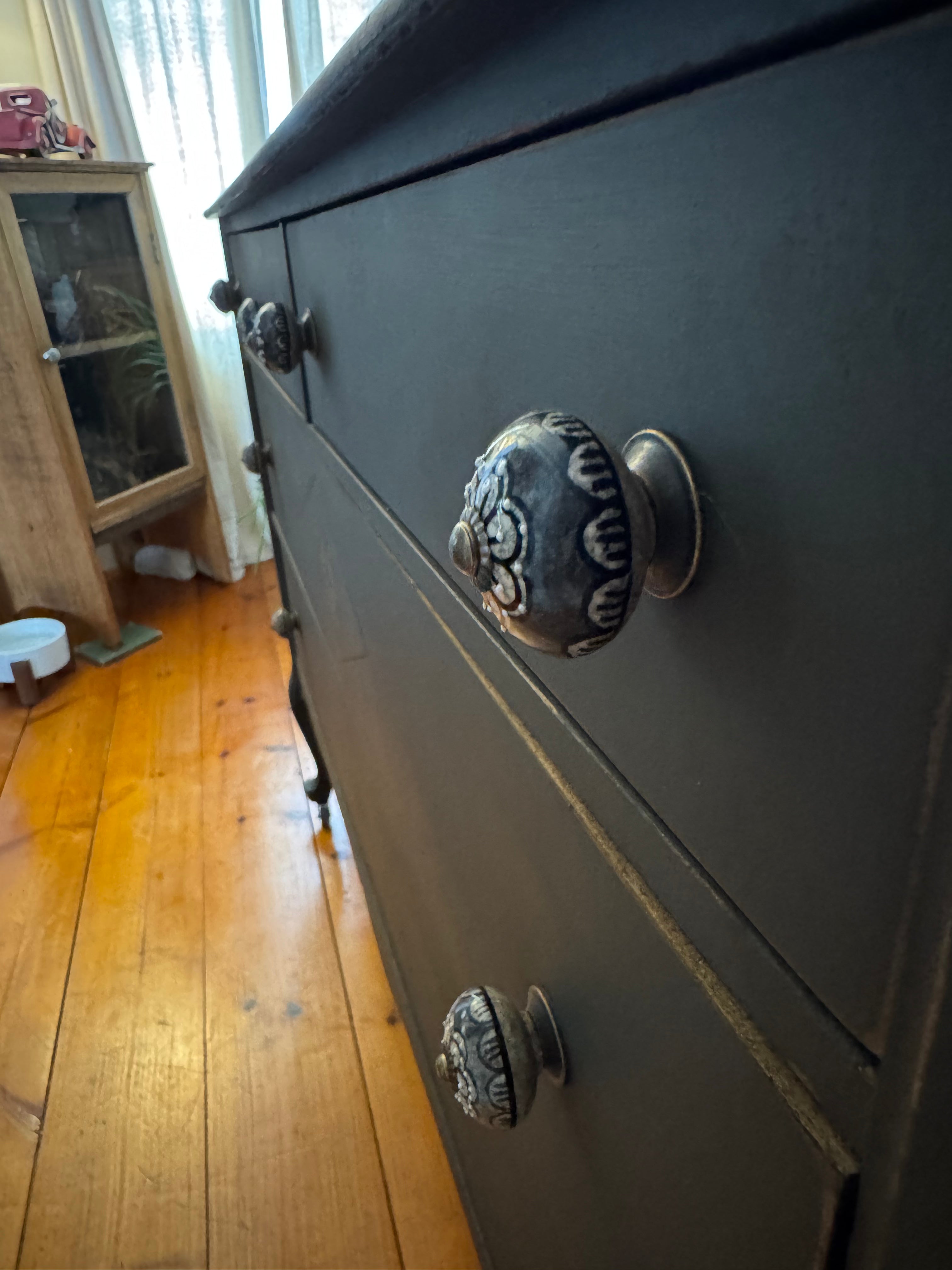 Vintage Sideboard Buffet Dresser