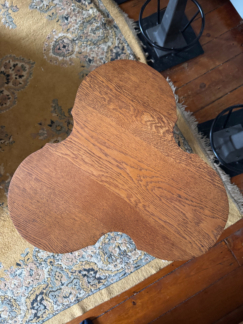 Early American Clover Table