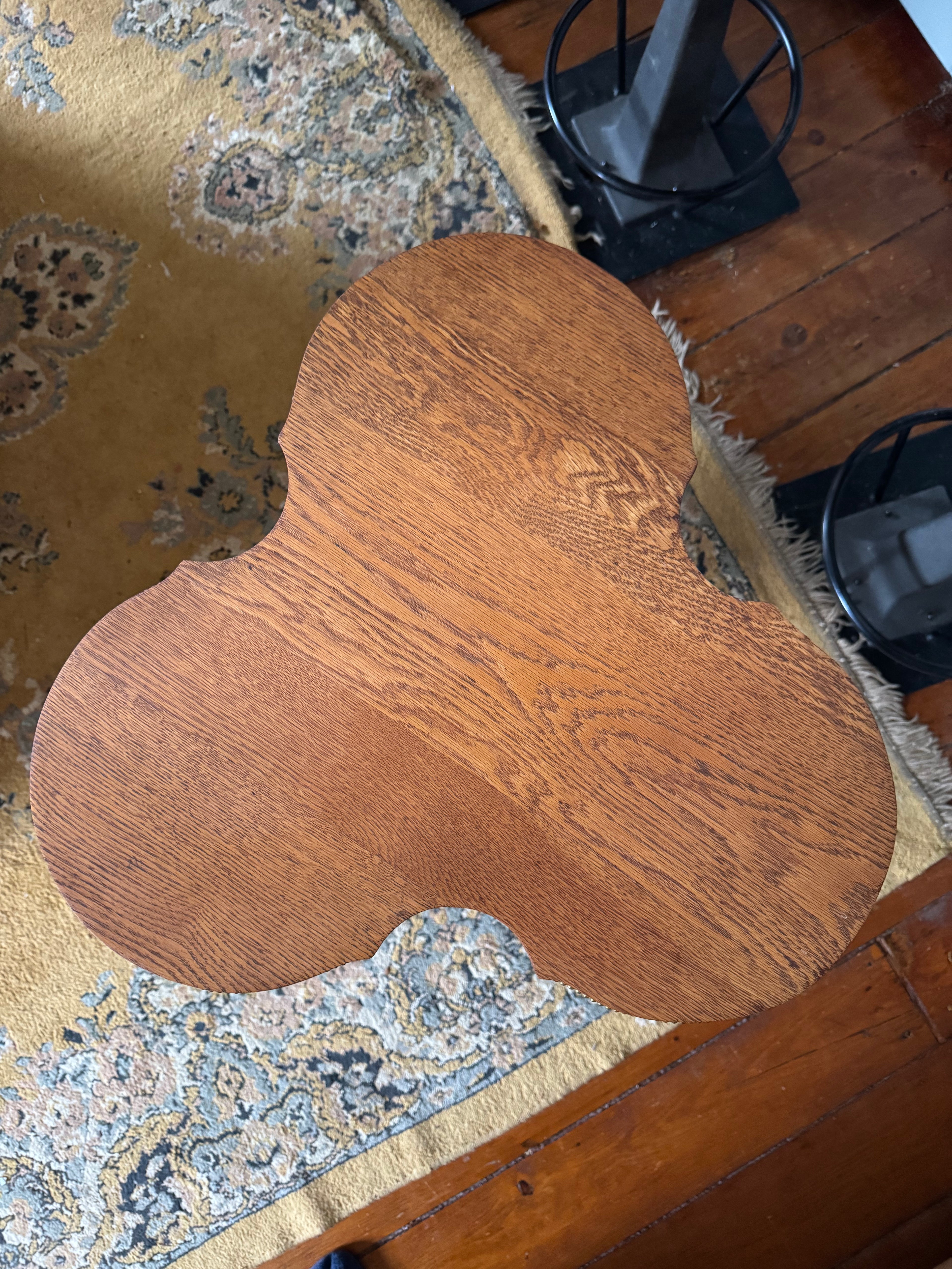 Early American Clover Table