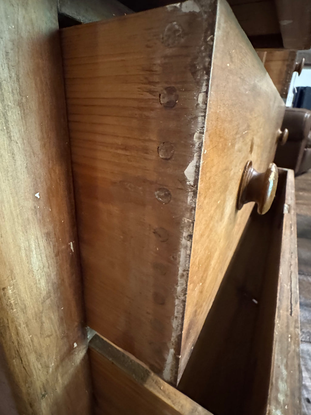 Antique Pine 4-Drawer Dresser | Handcrafted Dovetail Construction