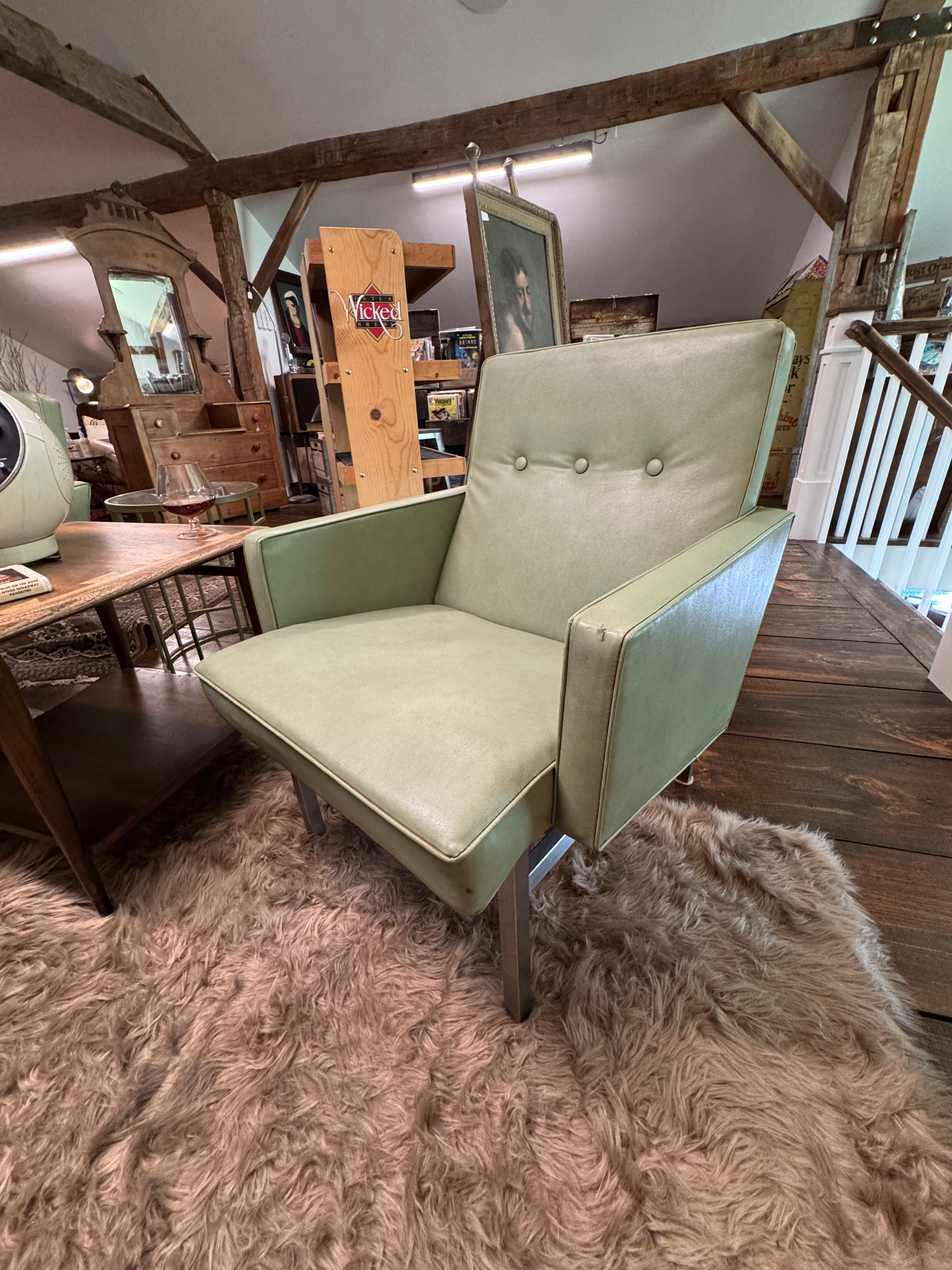 Mid-Century Lounge Chair - Set of 2