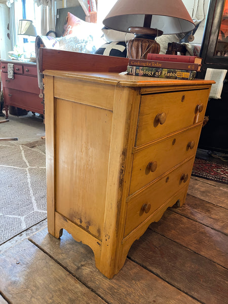 Antique Three-Drawer Dresser – Solid Wood Pegged Construction