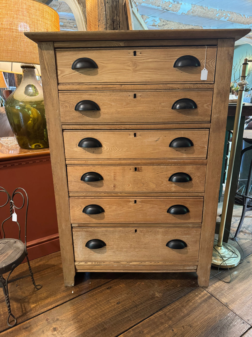 Vintage Oak Chest of Drawers