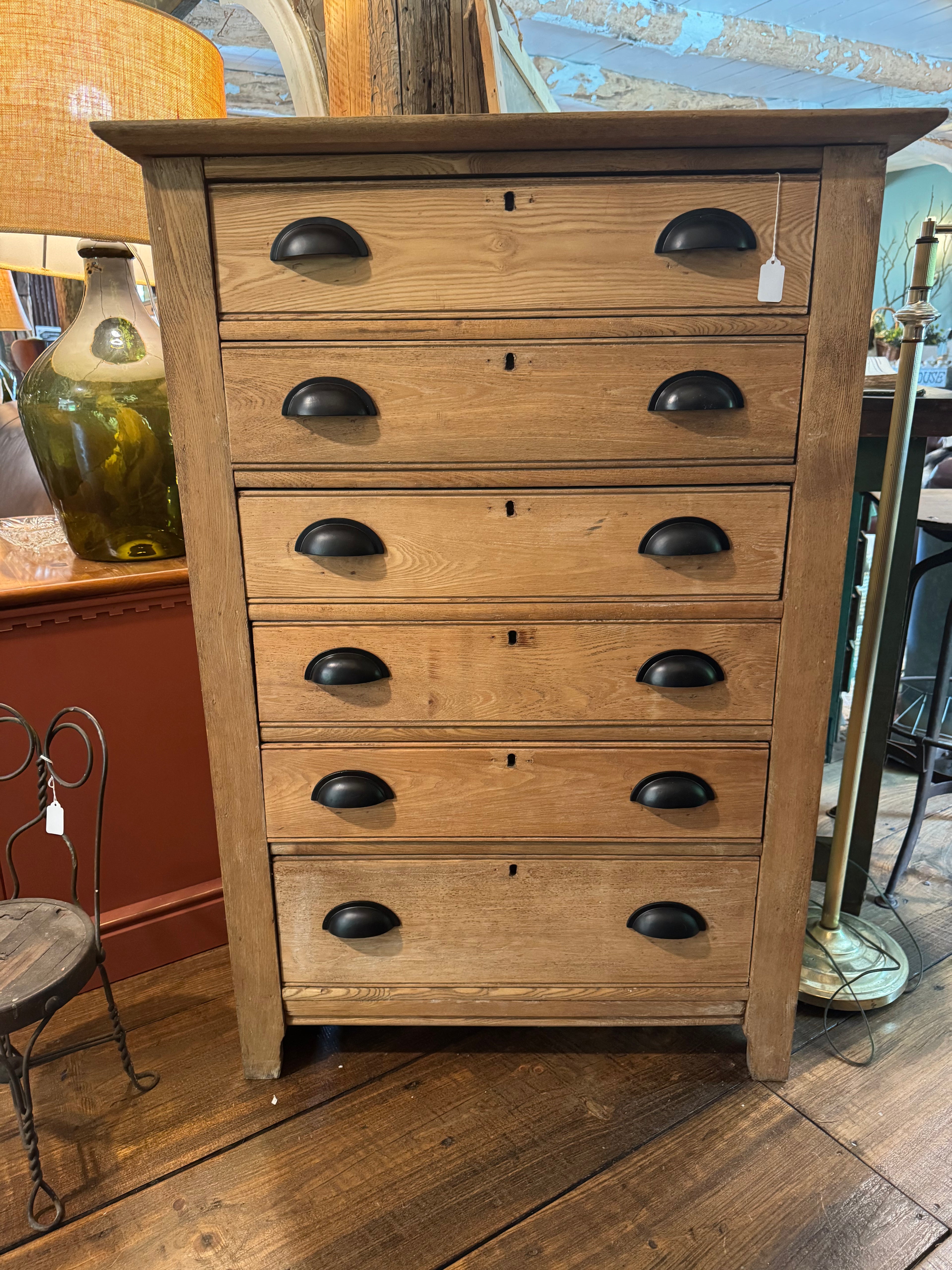 Vintage Oak Chest of Drawers
