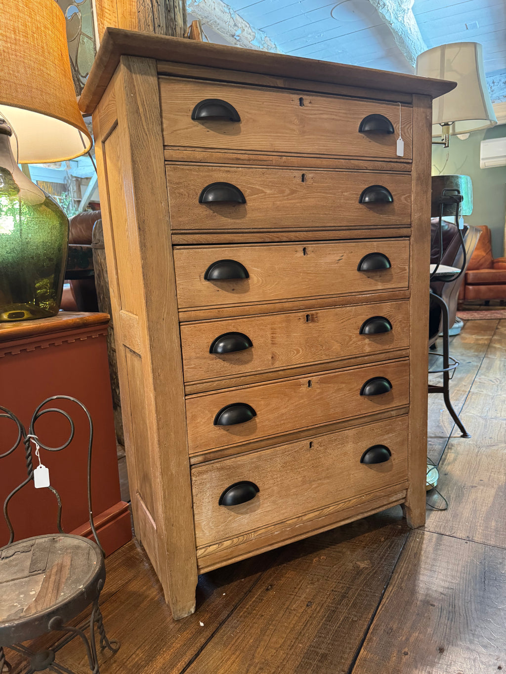 Vintage Oak Chest of Drawers