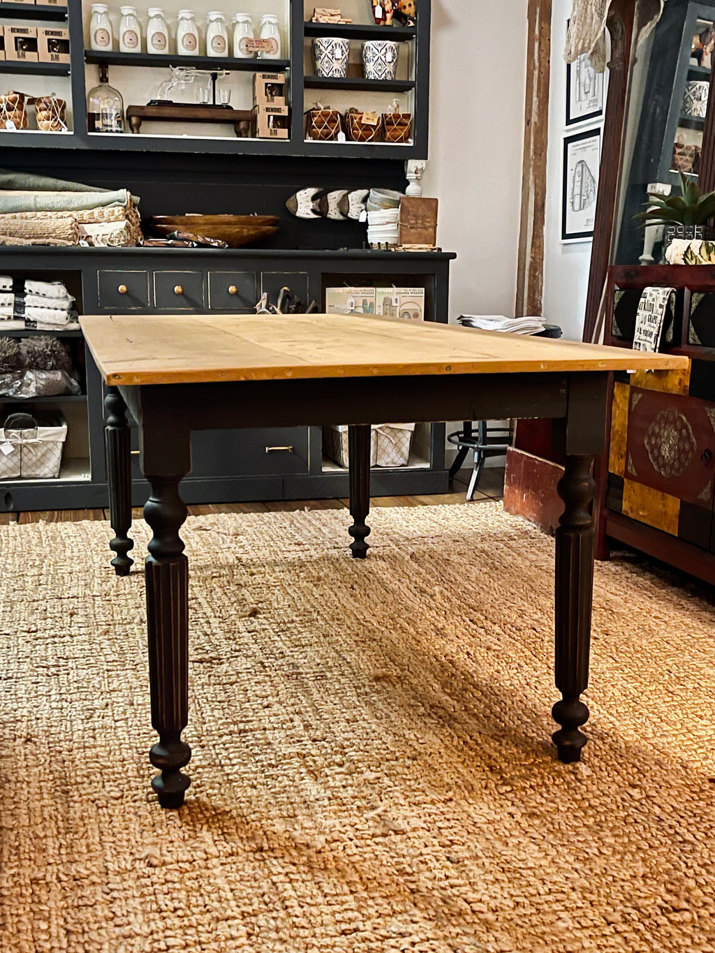 Chic Farmhouse Harvest Table - 72L x 34W x 28H