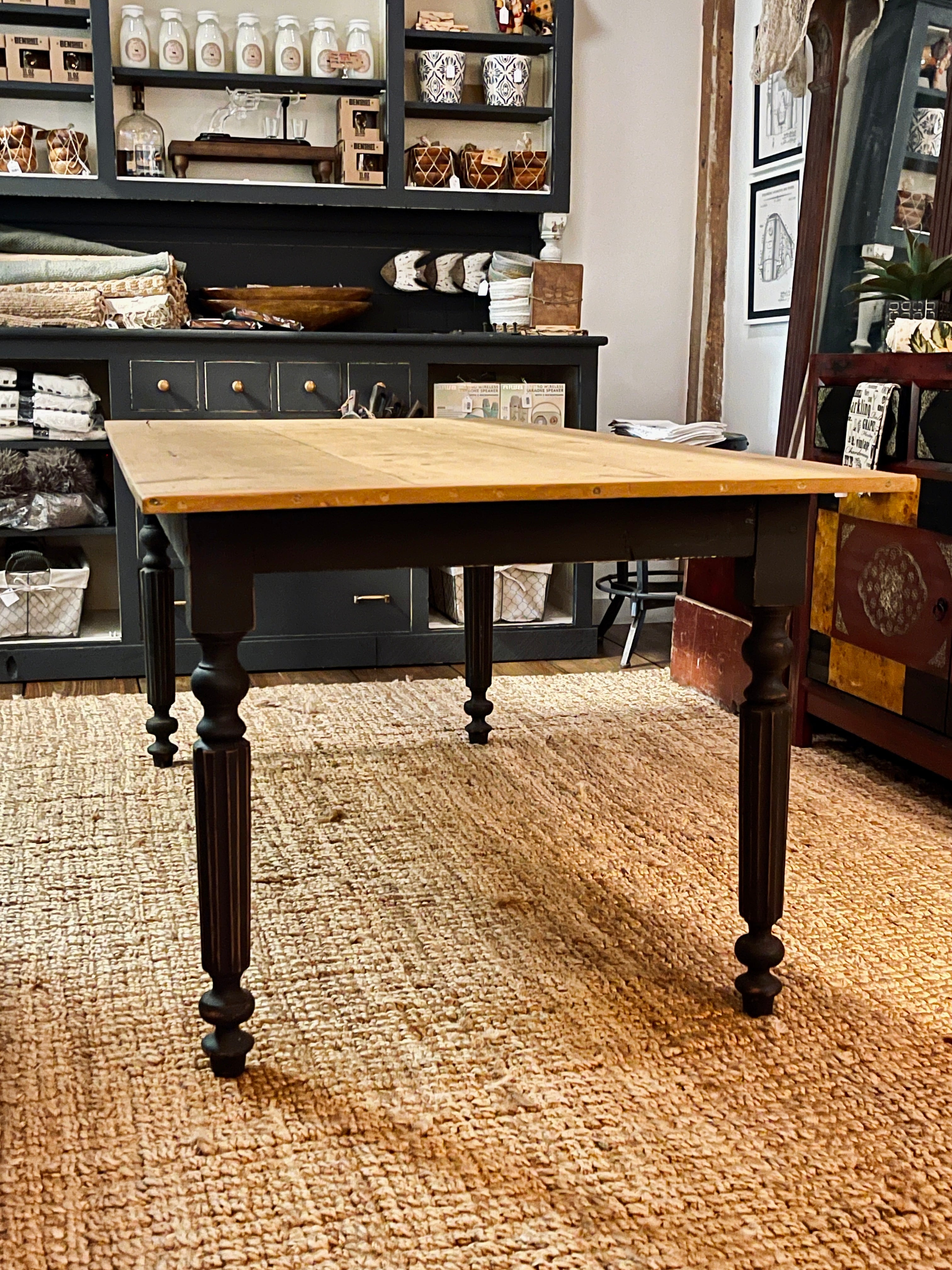 Chic Farmhouse Harvest Table - 72L x 34W x 28H