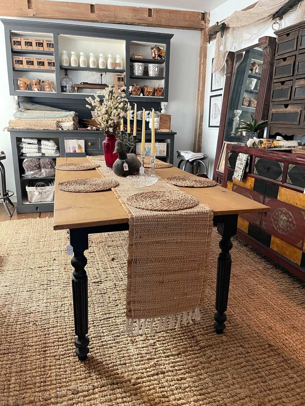 Chic Farmhouse Harvest Table - 72L x 34W x 28H