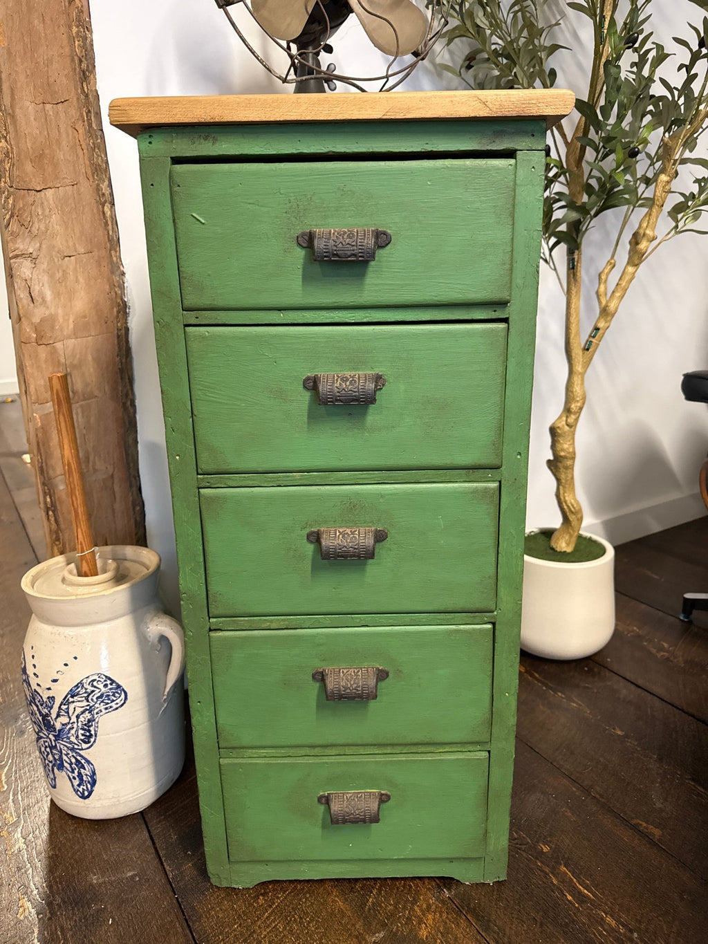 Antique Chest of Drawers – Dresser by The Olde 1840