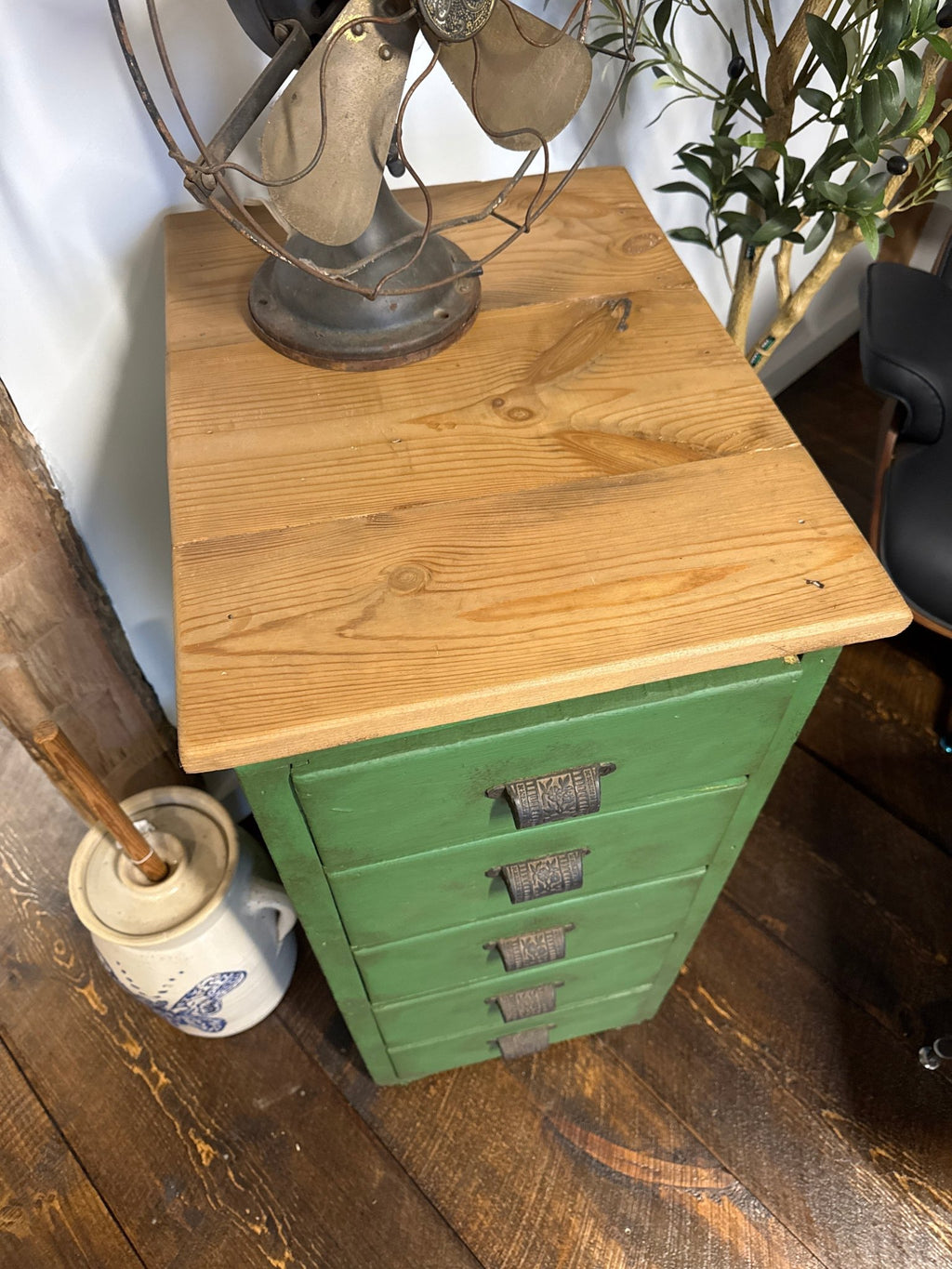 Antique Chest of Drawers – Dresser by The Olde 1840