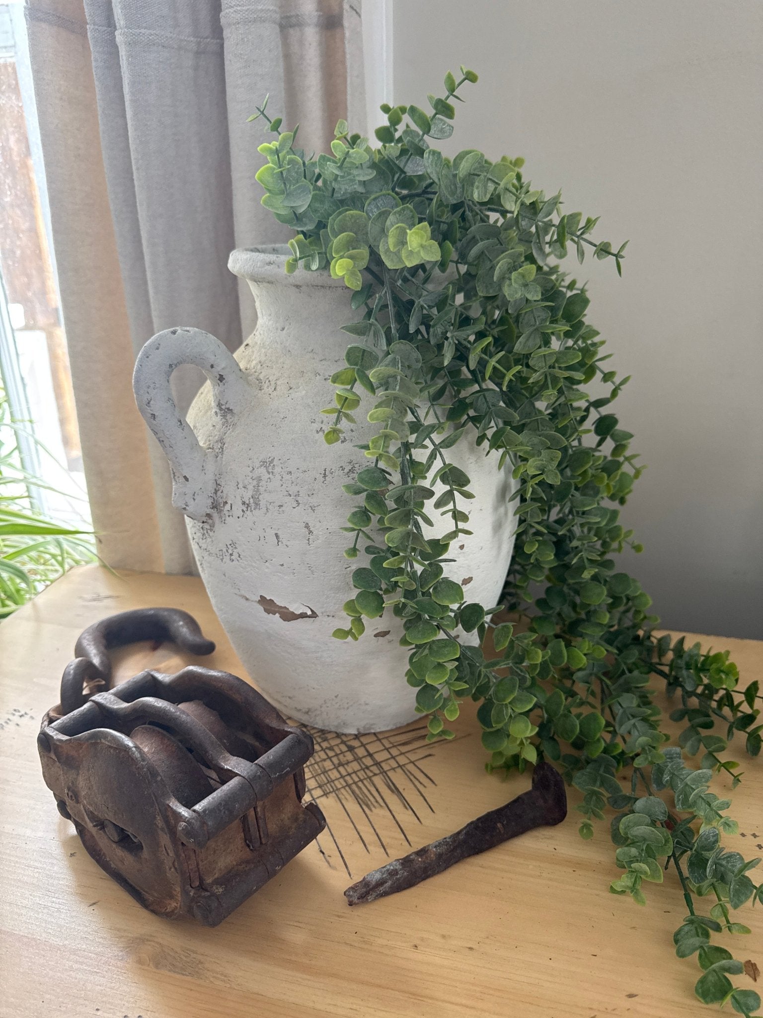 Chippy Painted Clay Pottery Vase – Home & Garden by The Olde 1840