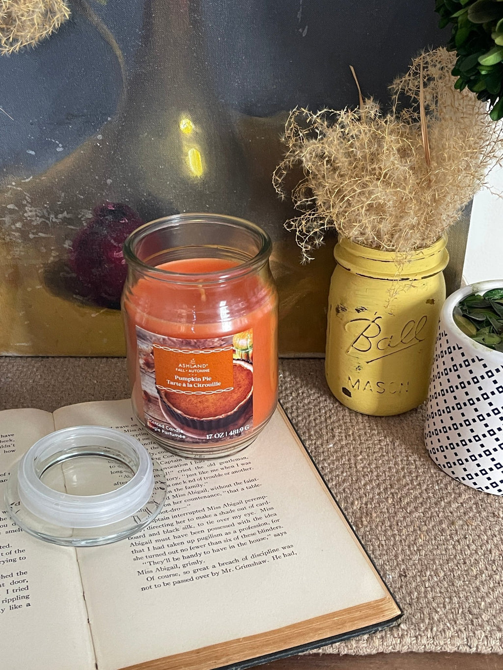 Classic Pumpkin Pie Scented Candle | 17oz Large Jar – Candles by The Olde 1840