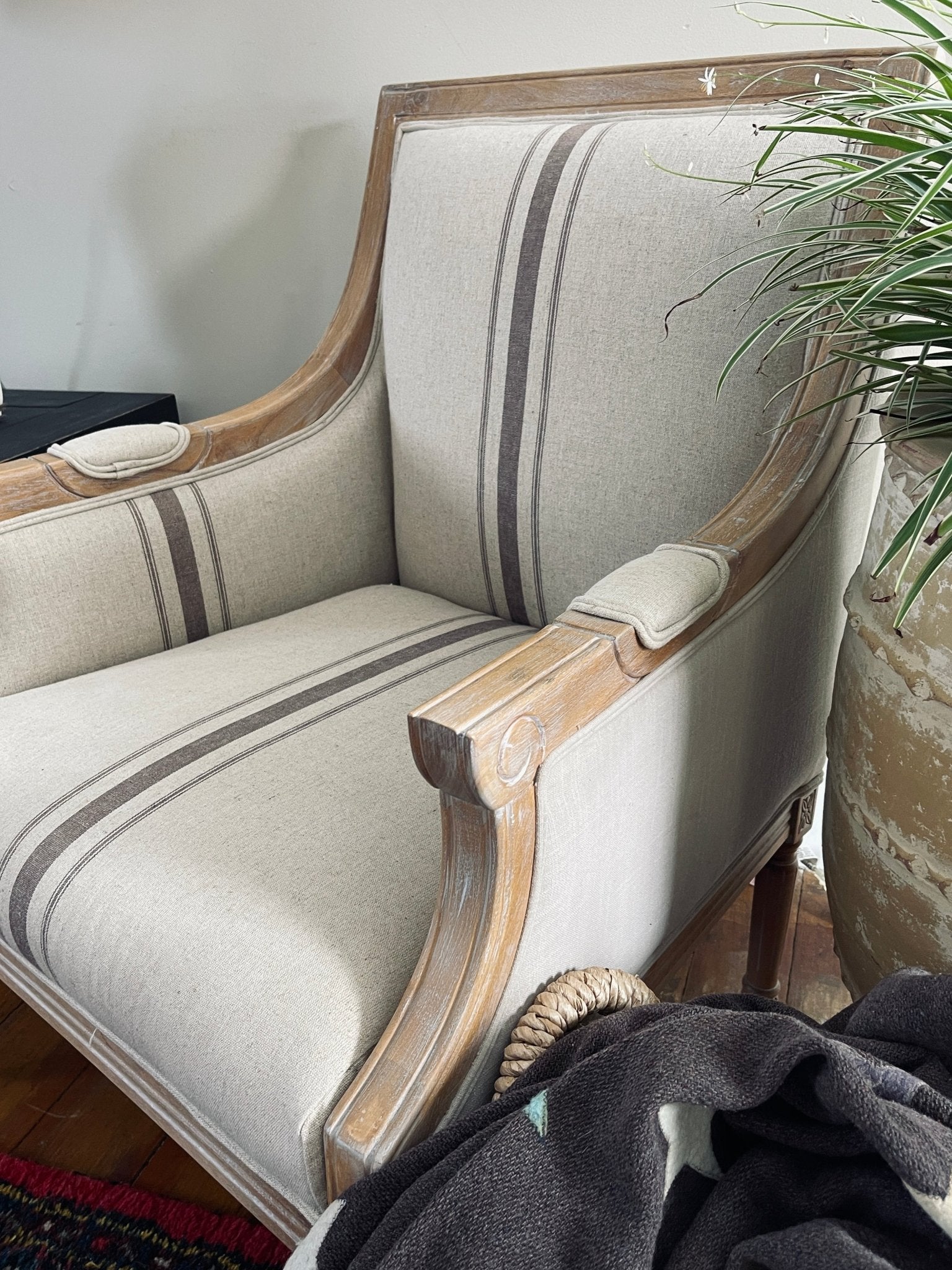 French Country Striped Accent Chair - Distressed Wood – Accent Chairs by The Olde 1840