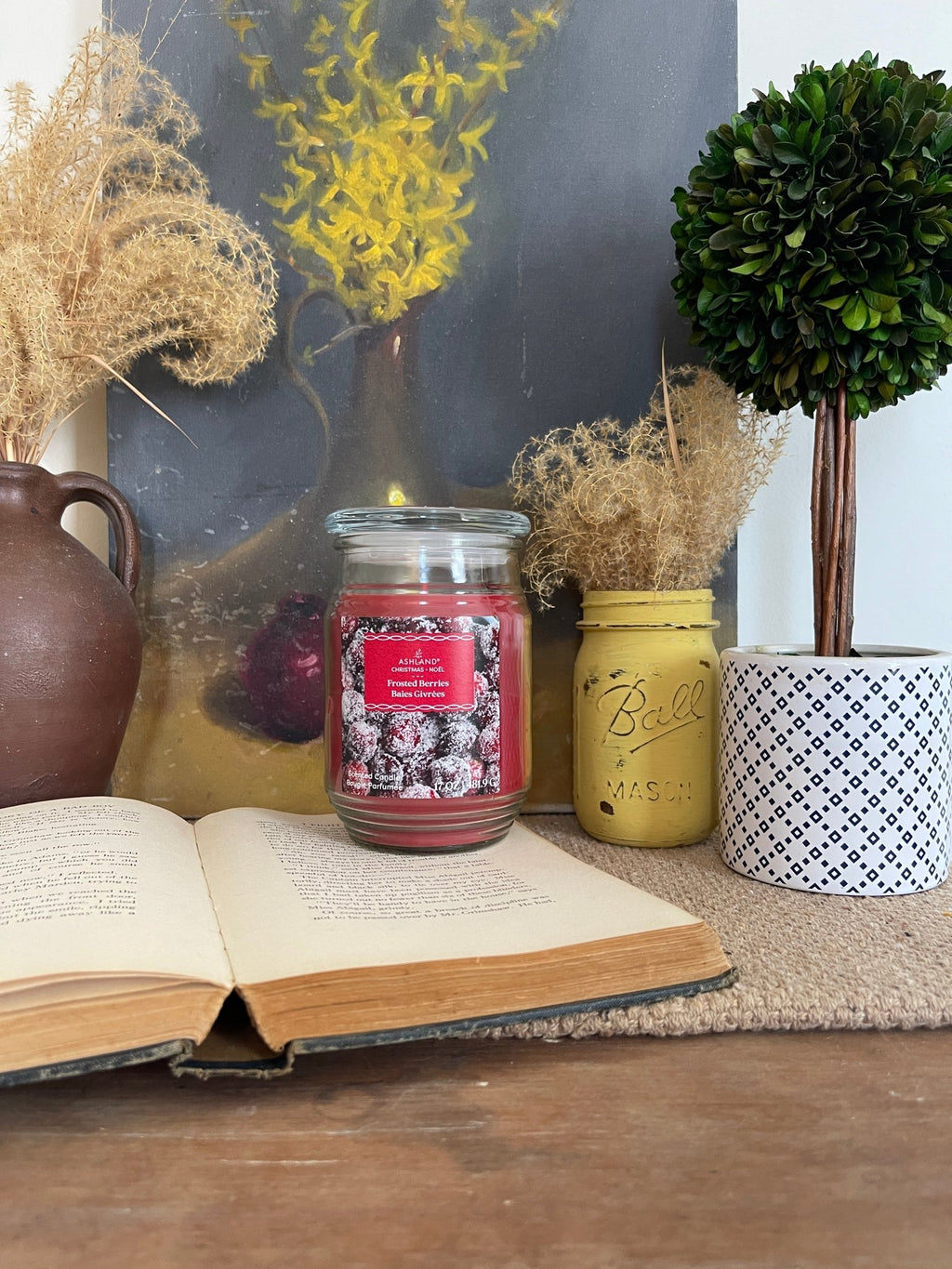 Frosted Berries Scented Candle | 17oz Large Jar – Candles by The Olde 1840