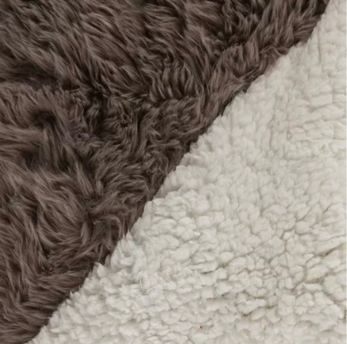 Cozy Berber Throw - Ultimate Comfort Blanket – Blankets by The Olde 1840