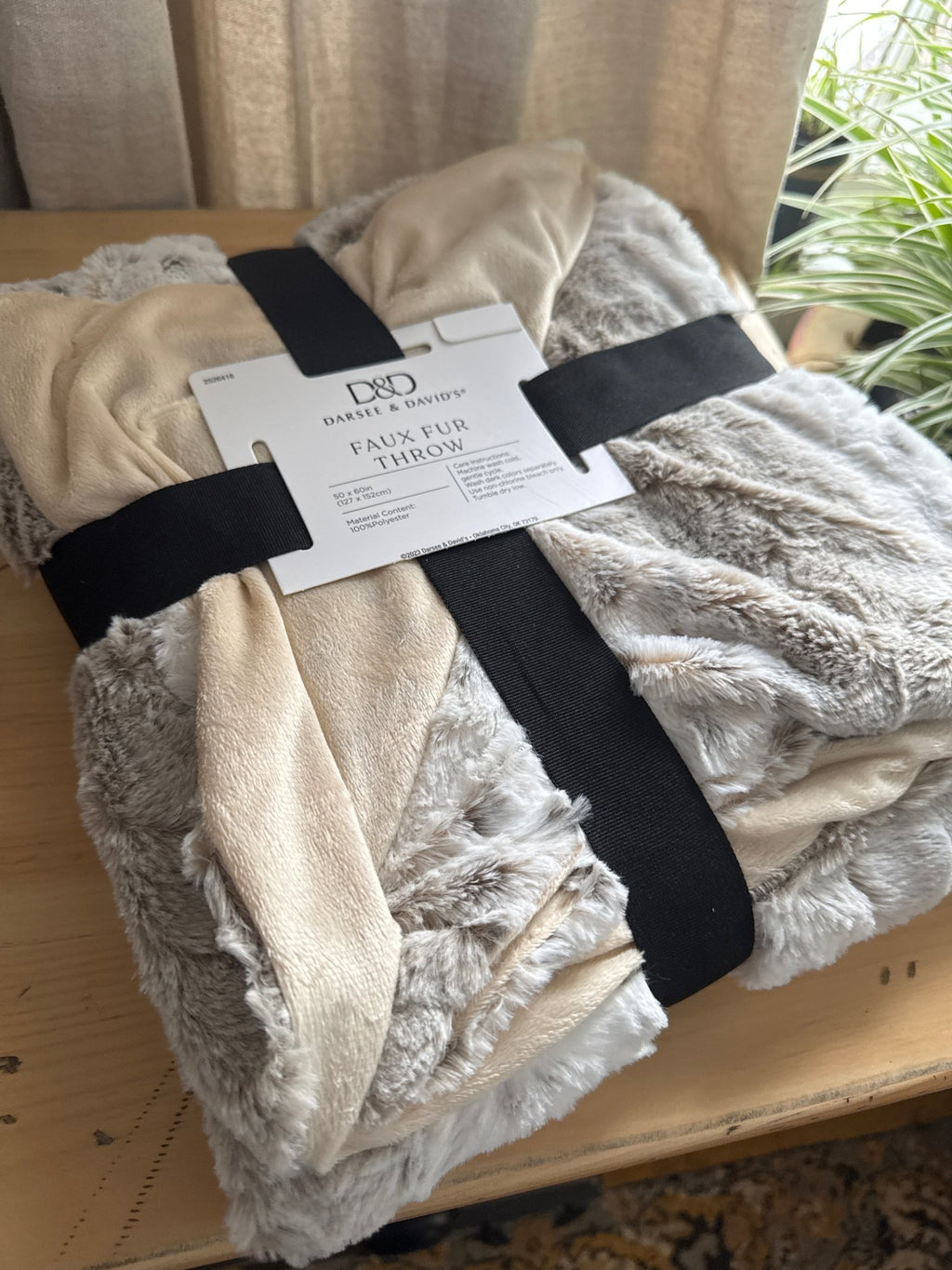 Fur Throw Blanket – Blankets by The Olde 1840