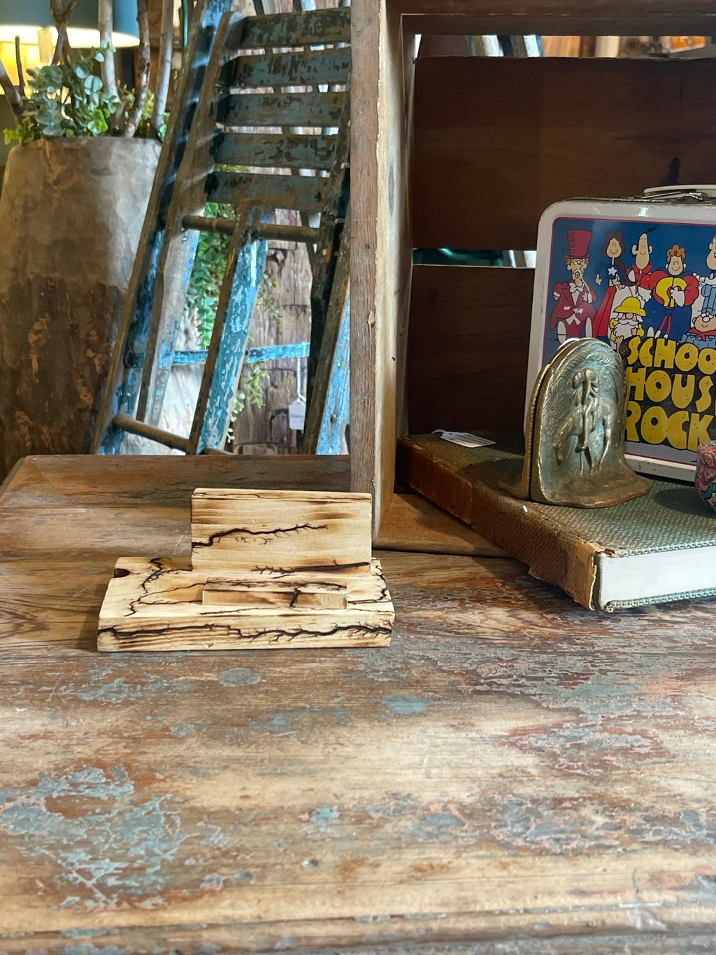 Handcrafted Fractal-Burned Wood Phone Stand – Tusomi Wood Desk Organizer – Home & Garden by The Olde 1840
