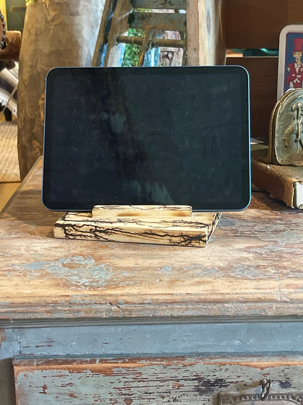 Handcrafted Fractal-Burned Wood Tablet Stand – Tusomi Wood Desk Organizer – Home & Garden by The Olde 1840