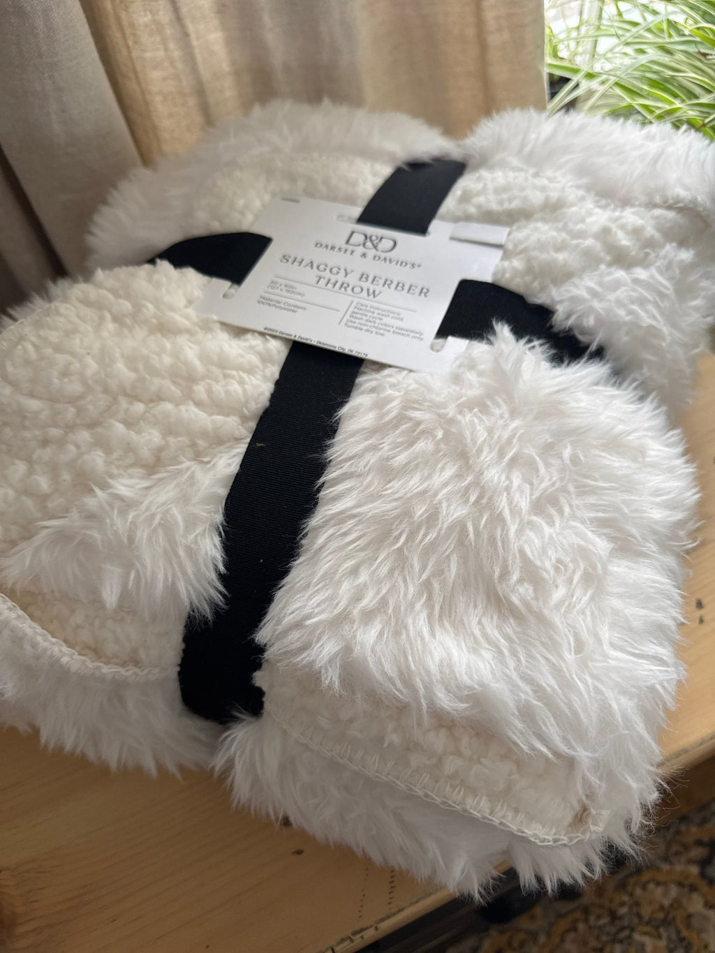 Luxurious Ivory Fur Berber Throw Blanket - Polyester Faux Fur Decor – Blankets by The Olde 1840