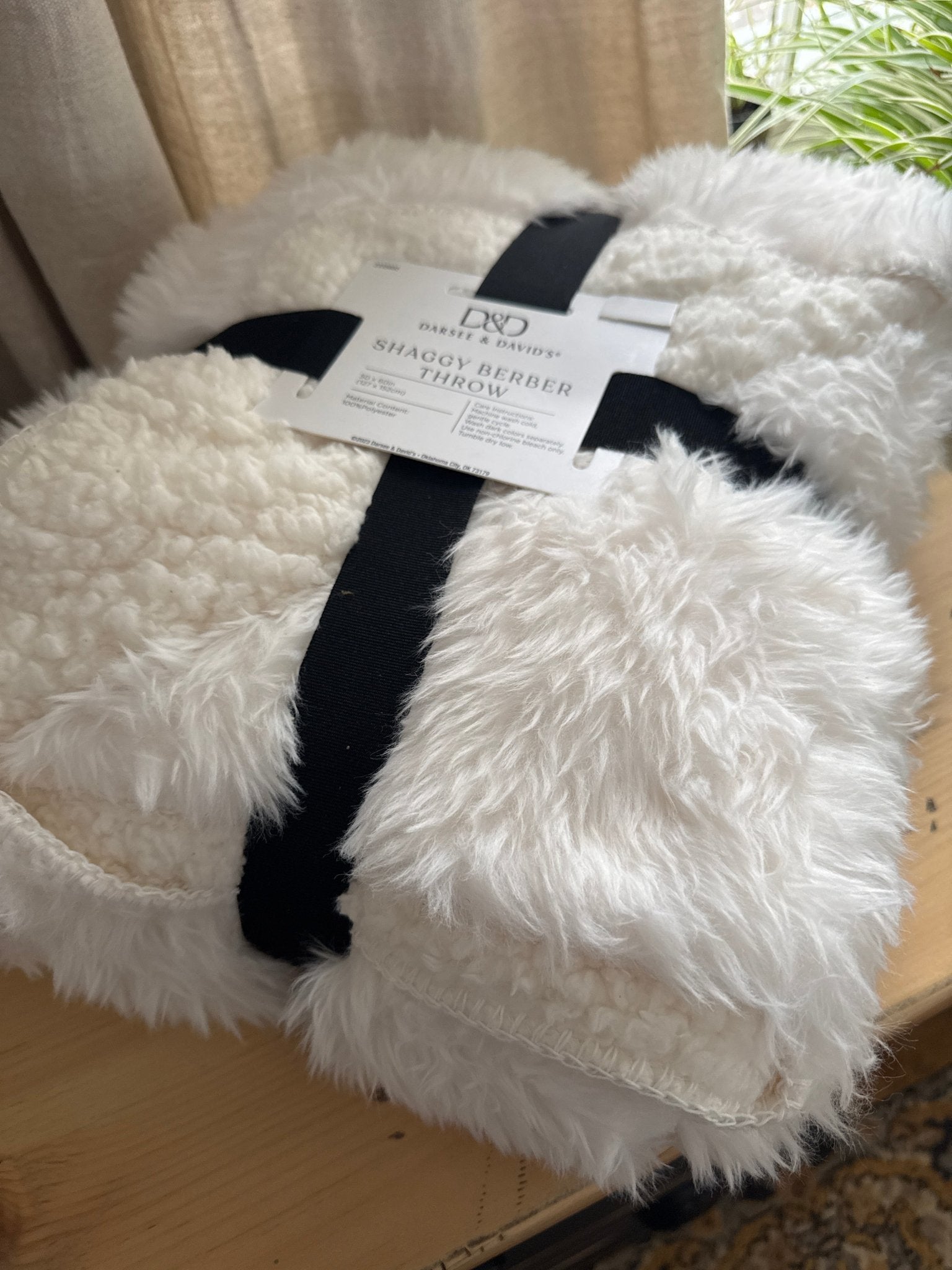 Luxurious Ivory Fur Berber Throw Blanket - Polyester Faux Fur Decor – Blankets by The Olde 1840