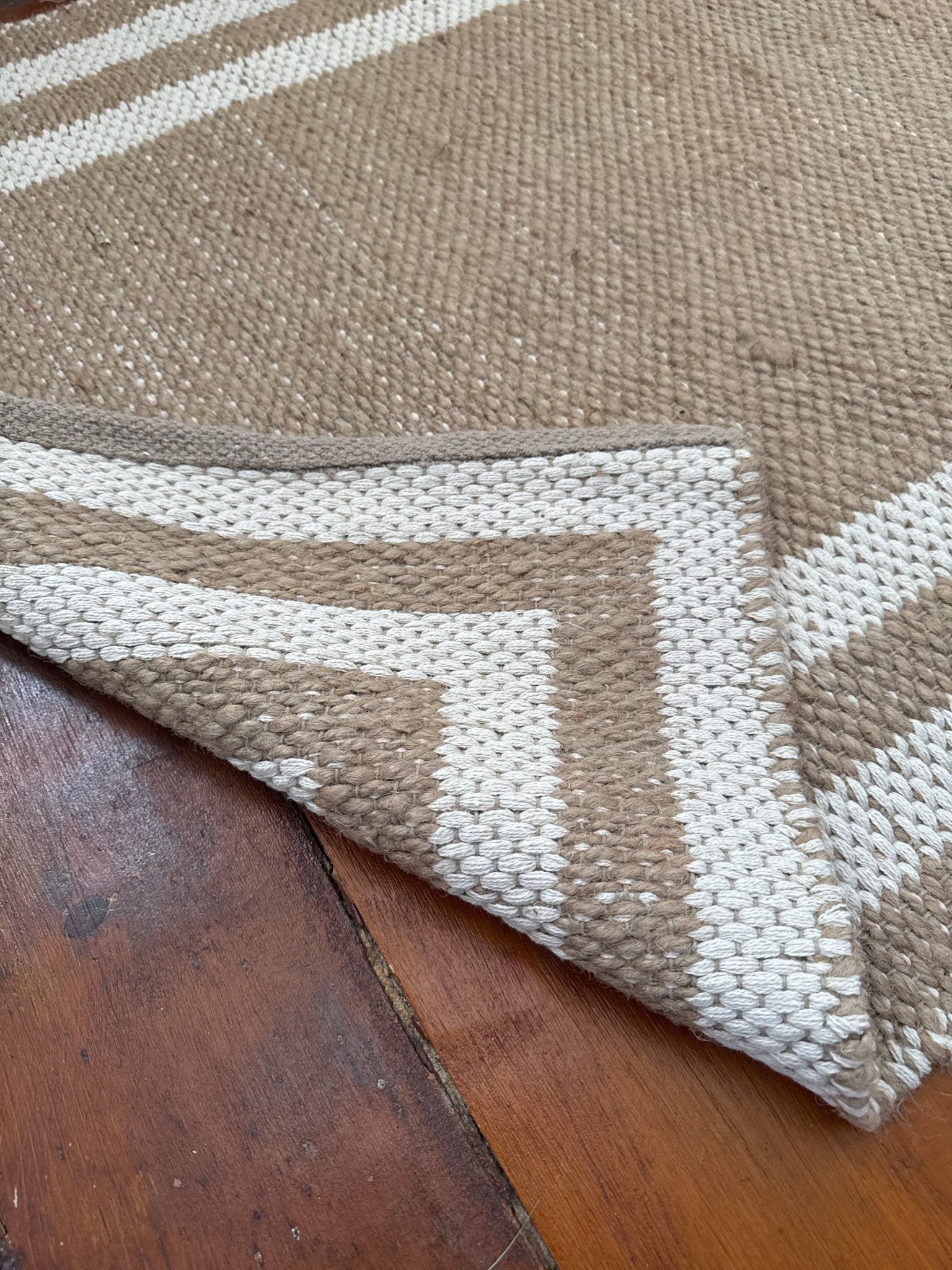 Reversible Jute Rug 36” x 60” – Accent Rug by The Olde 1840