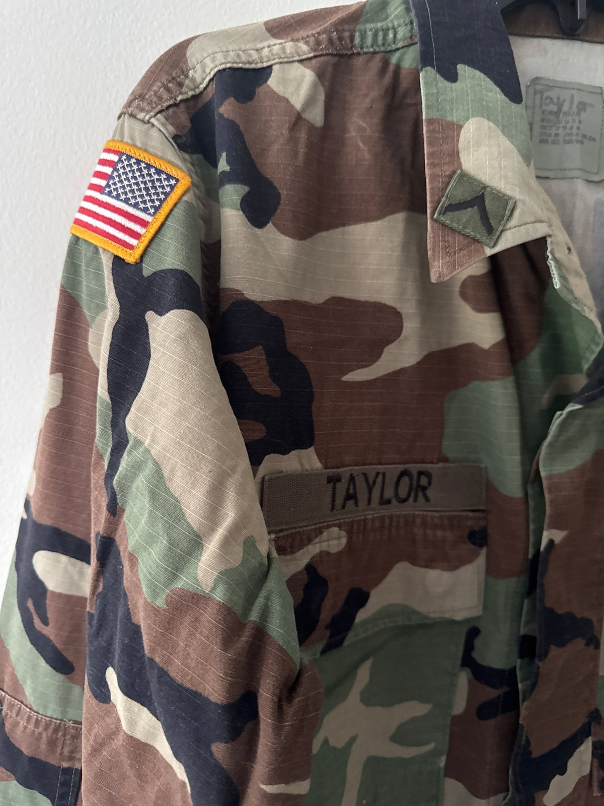 US Army Combat Jacket Mens Camo Woodland Hot Weather Military Coat Medium Regular – Clothing by The Olde 1840