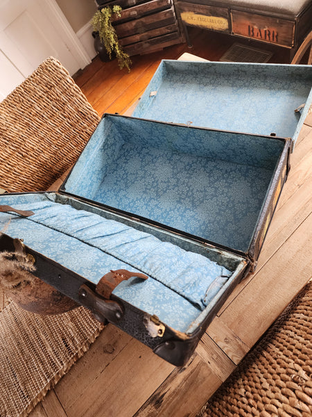 Vintage Leather Traveler Luggage