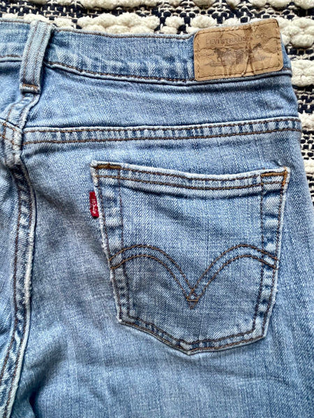 Women s Levis 515 Bootcut Jeans Size 6 Medium Wash Stretch The