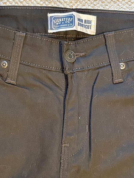 Women’s Levi’s Mid Rise Bootcut Signature Denim Jeans